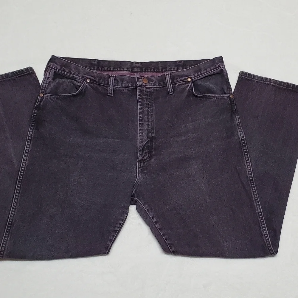 VINTAGE 1980s Wrangler Purple USA Made High Waisted Butt Hugging Jeans